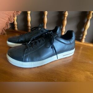 Men’s Birkenstocks black leather Bend Low sneakers worn only once!